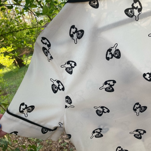 Forever 21 Contemporary CS Button Down Telephone - Picture 9 of 16